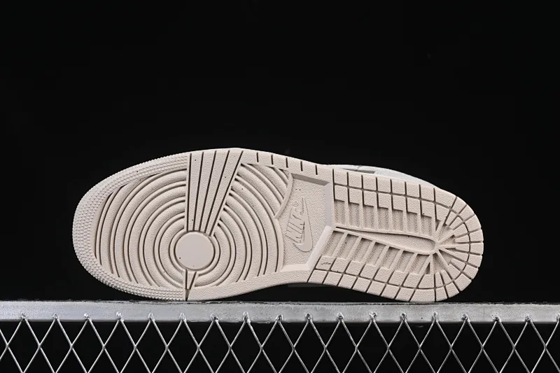 All categories Air Jordan Jordan series basketball shoes Air Jordan 1 Low Air Jordan 1 Low AJ1 Joe 1 meter green low-top cultural and casual sneakers HV4089-201